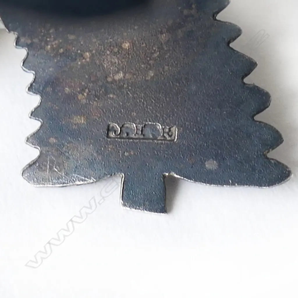 J. H. Redman (Masterton) pair silver and greenstone knife rests Image 1++